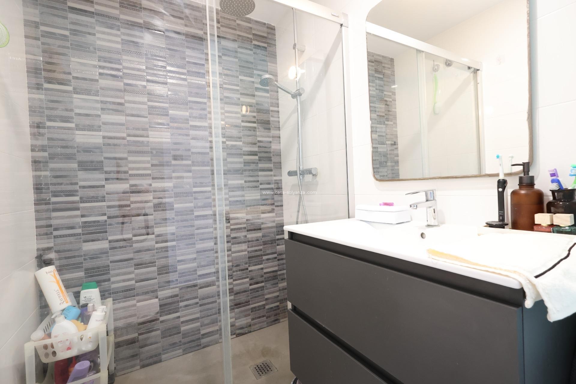 Resale - Bungalow - Pilar de la Horadada - Costa Blanca