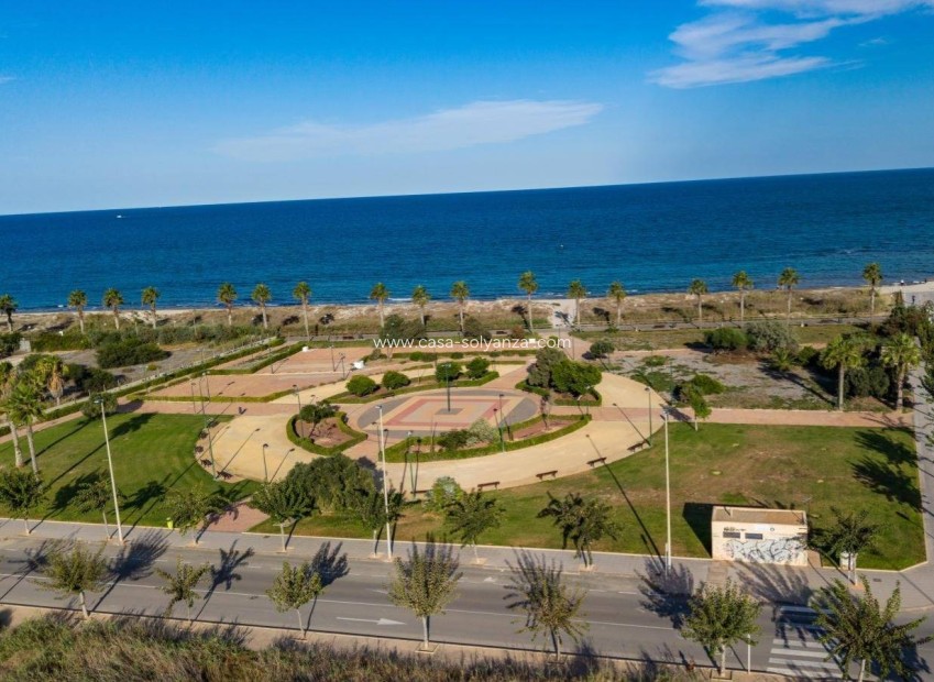 Resale - Bungalow - Pilar de la Horadada - La Torre De La Horadada