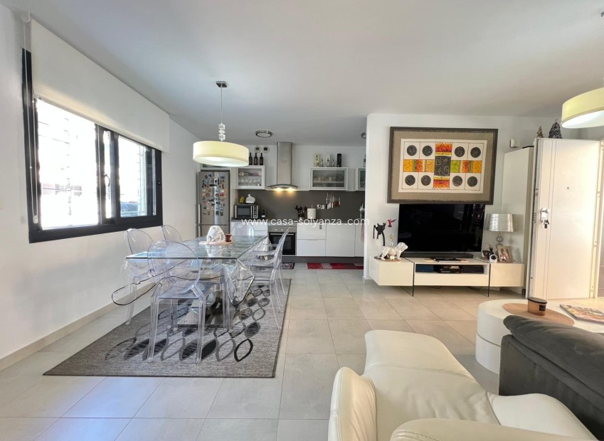 Resale - Bungalow - Pilar de la Horadada - Pueblo Latino