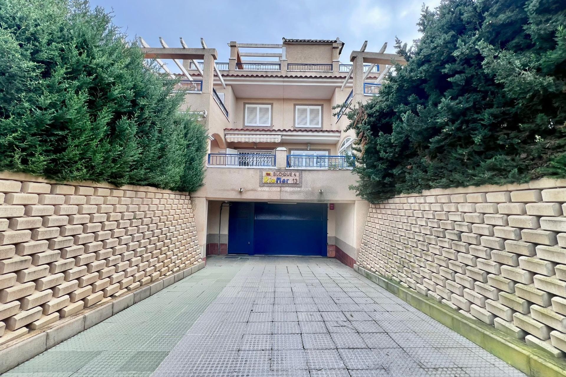 Resale - Bungalow - Pilar de la Horadada - RioMar