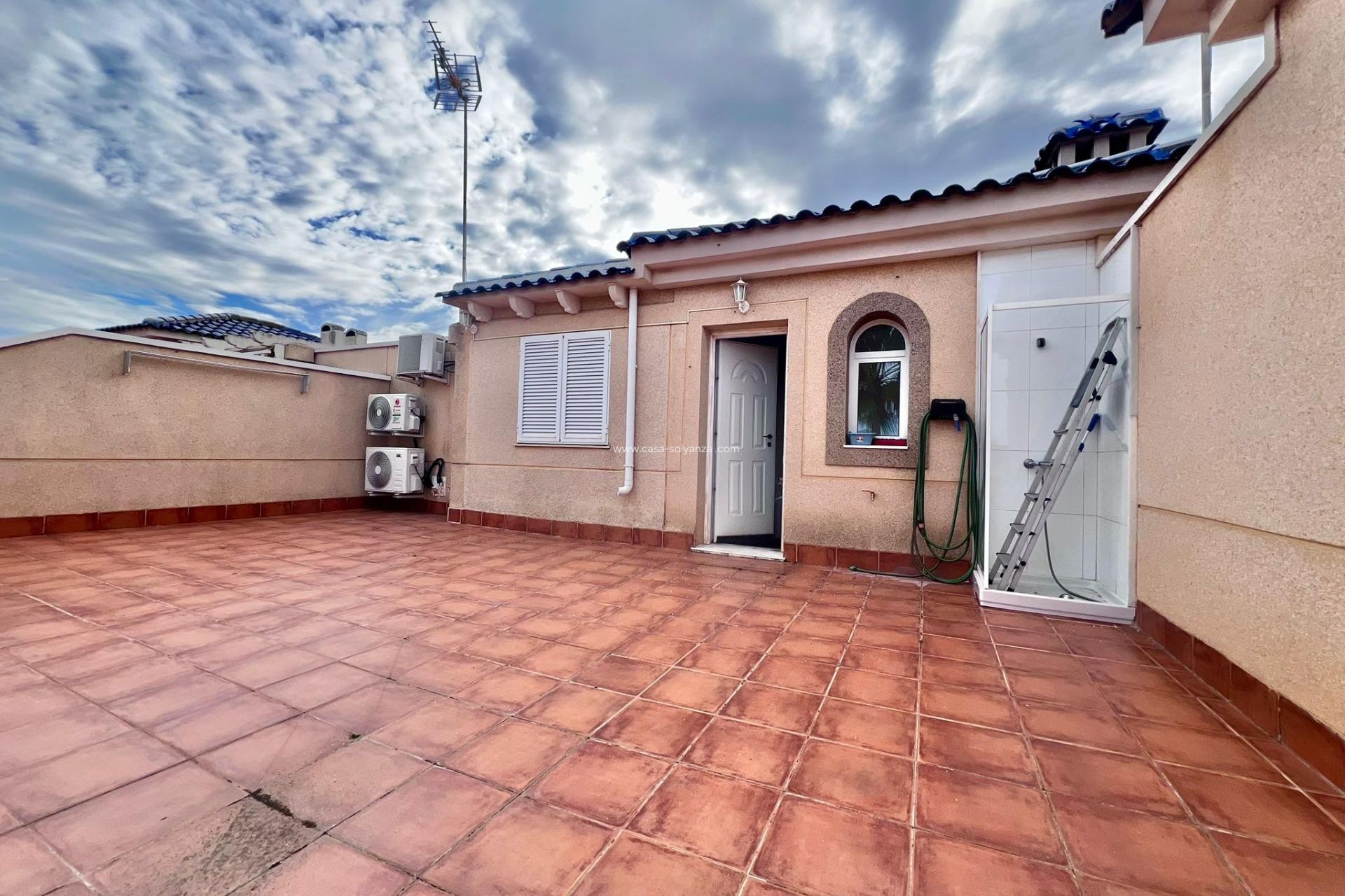 Resale - Bungalow - Pilar de la Horadada - RioMar