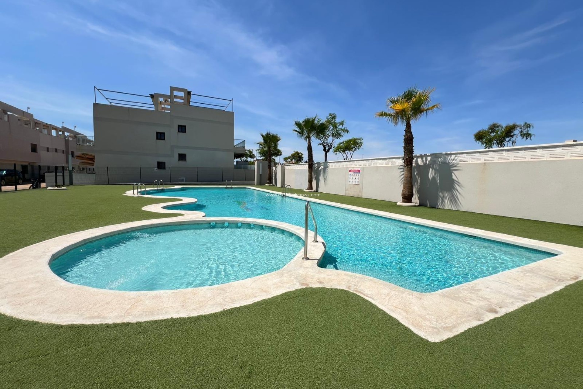 Resale - Bungalow - Pilar de la Horadada - Torre de Horadada