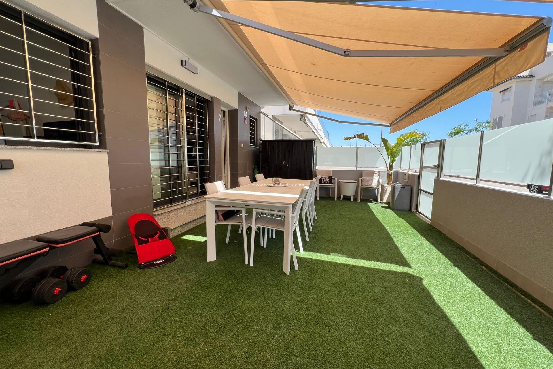 Resale - Bungalow - Pilar de la Horadada - Torre de Horadada