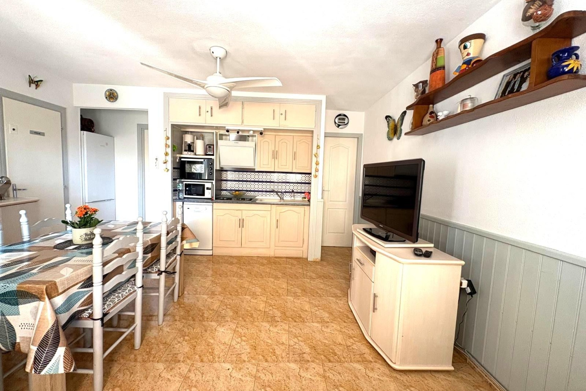 Resale - Bungalow - San Miguel de Salinas - Las Filipinas