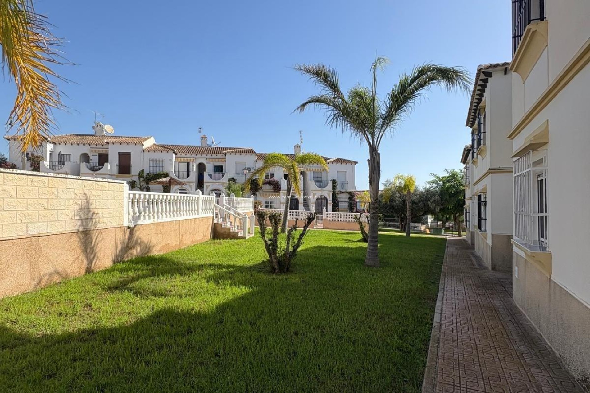 Resale - Bungalow - San Miguel de Salinas - Las Filipinas