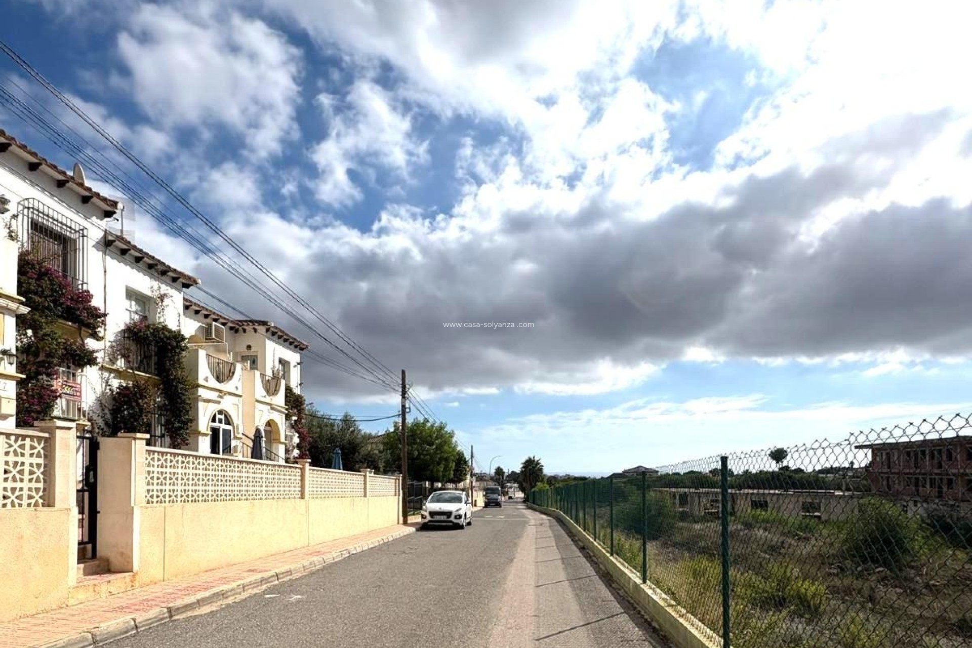 Resale - Bungalow - San Miguel de Salinas - Las Filipinas