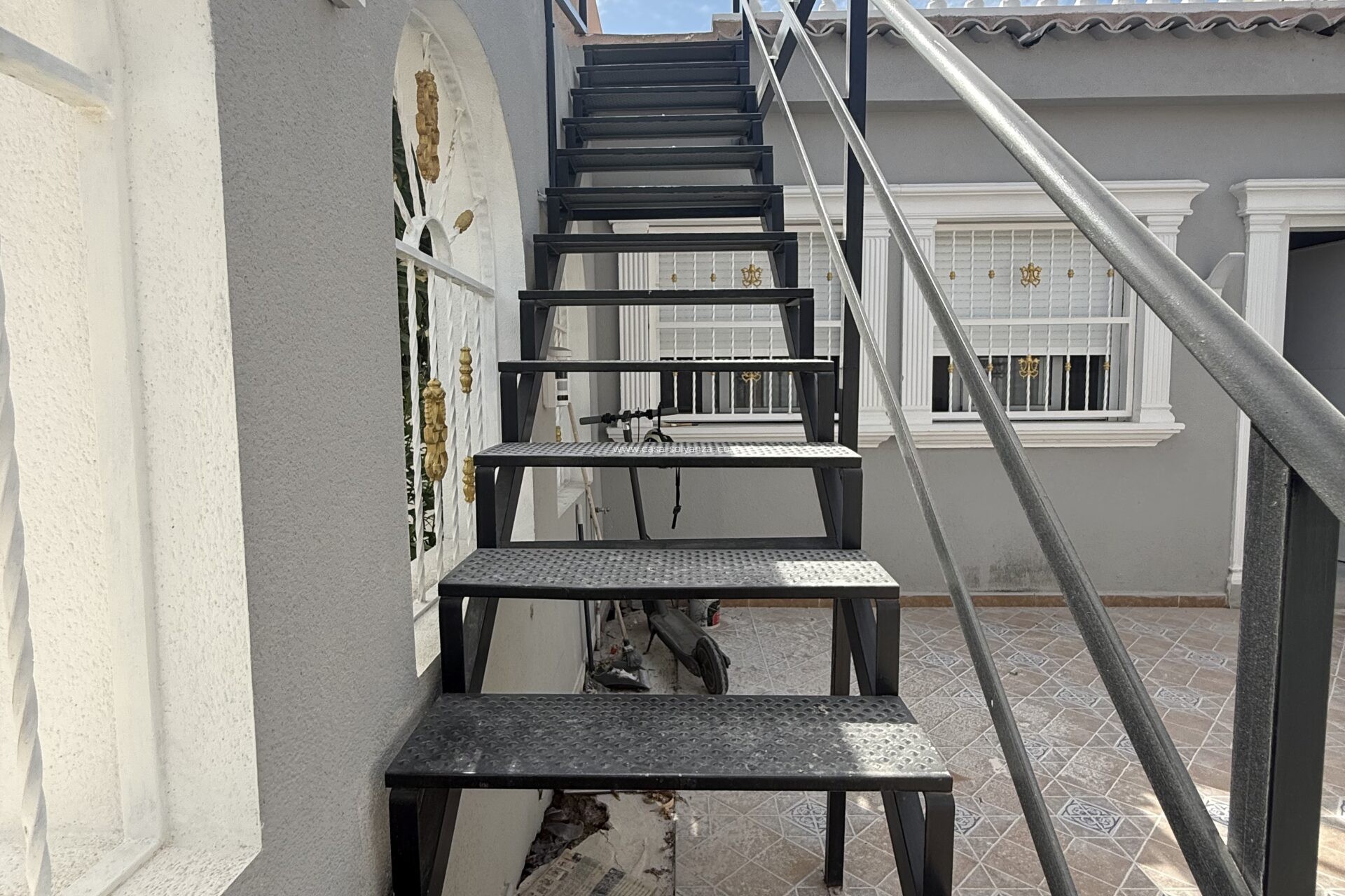 Resale - Bungalow - Torrevieja - 0