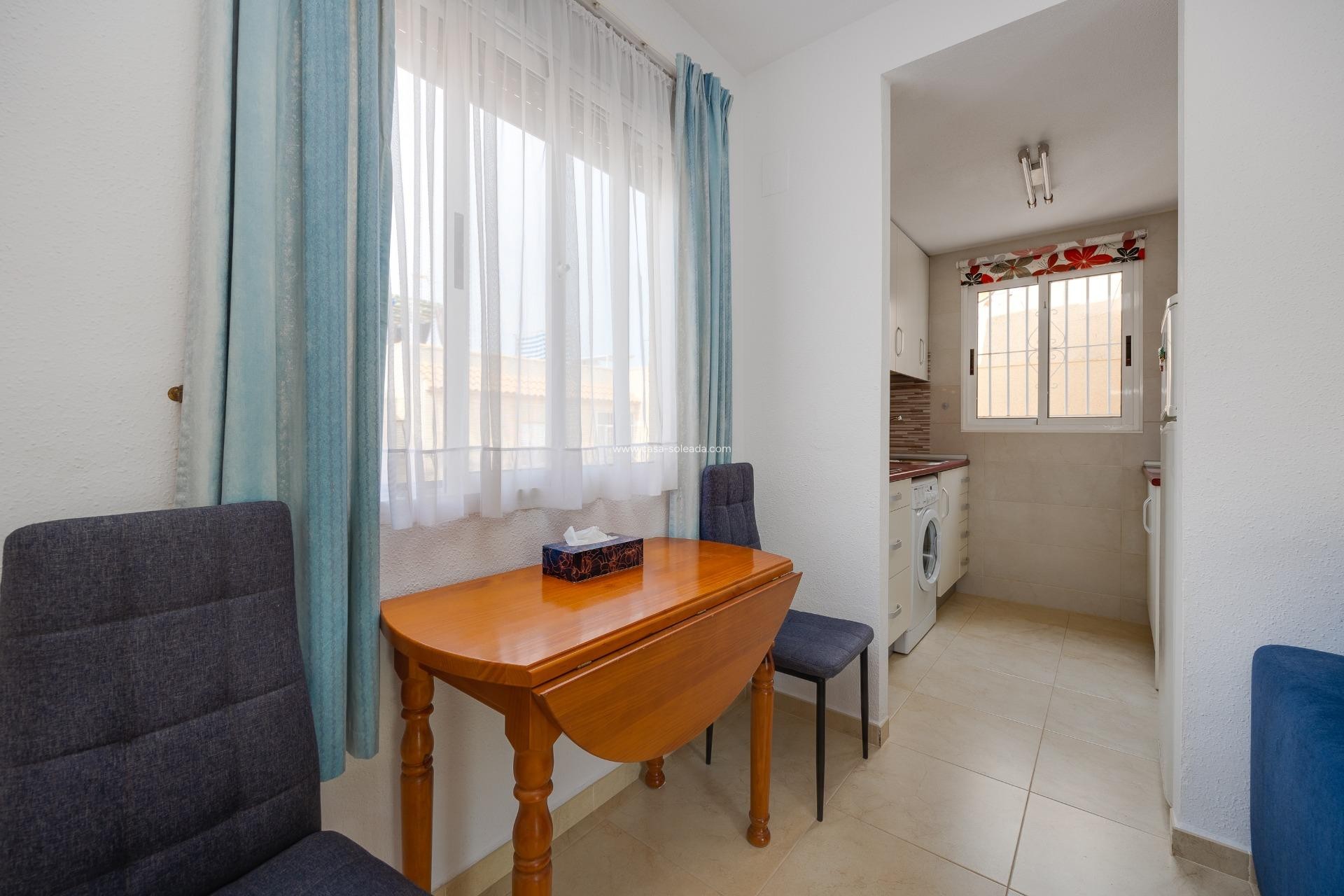 Resale - Bungalow - Torrevieja - Aguas nuevas