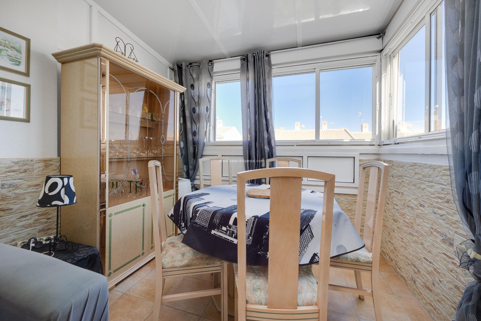Resale - Bungalow - Torrevieja - Aguas nuevas