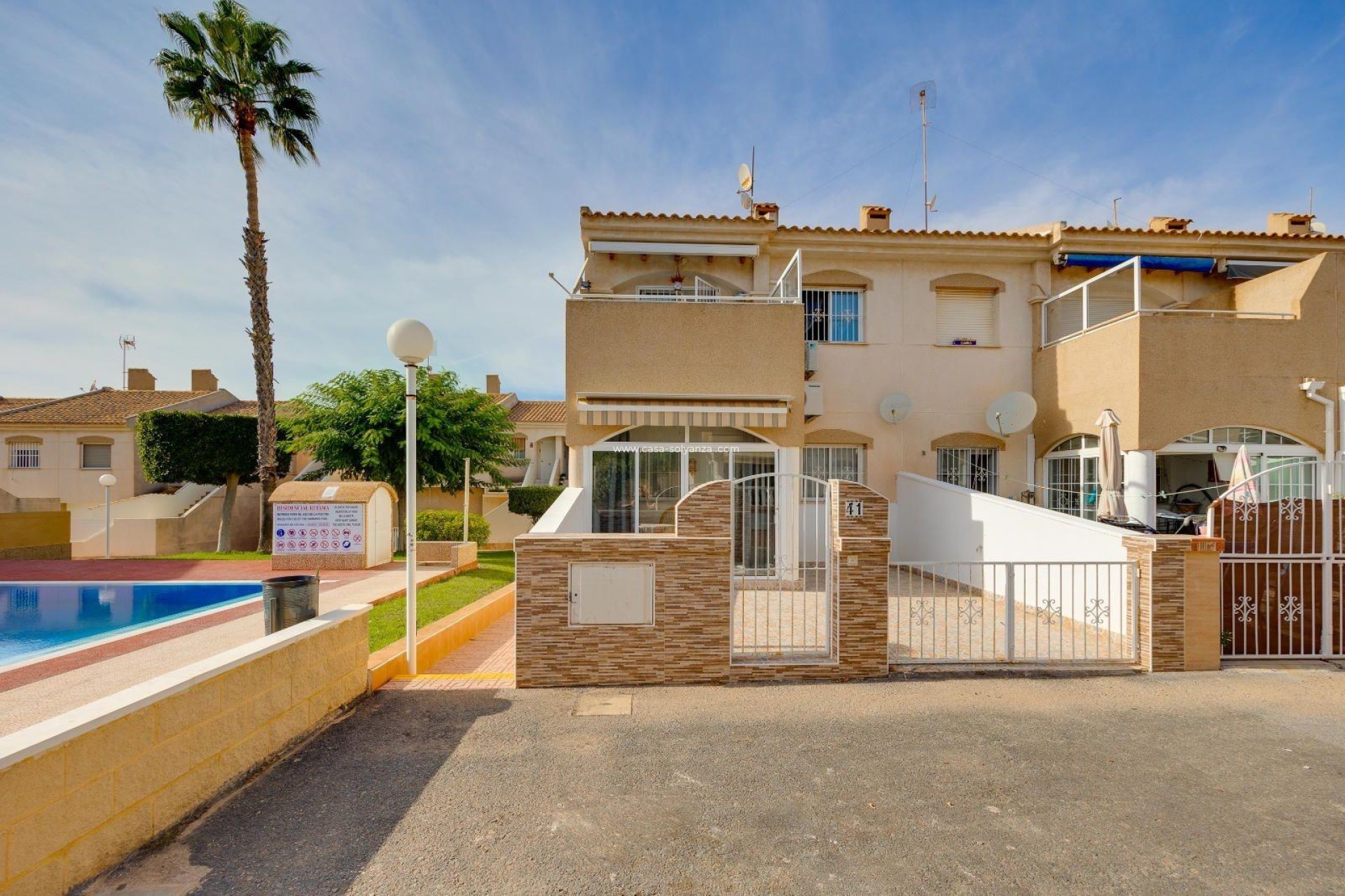 Resale - Bungalow - Torrevieja - Aguas nuevas