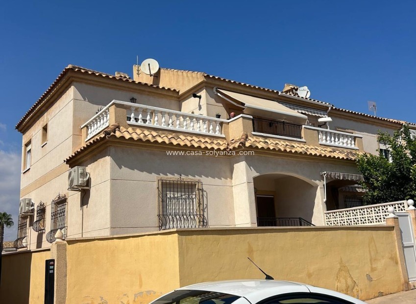 Resale - Bungalow - Torrevieja - Aguas nuevas