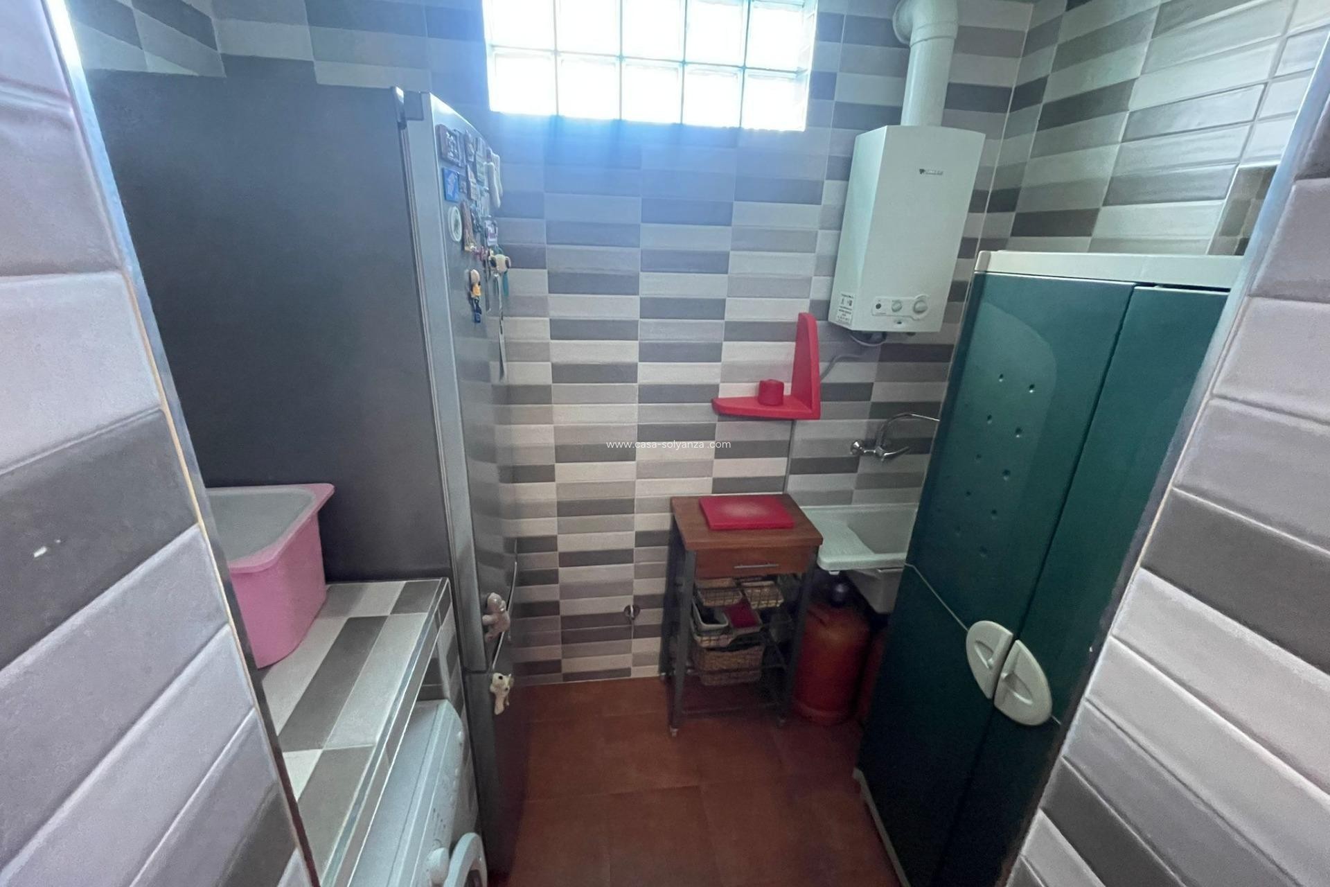 Resale - Bungalow - Torrevieja - Aguas nuevas