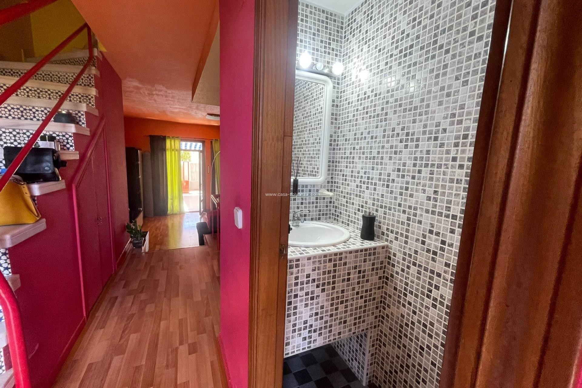 Resale - Bungalow - Torrevieja - Aguas nuevas