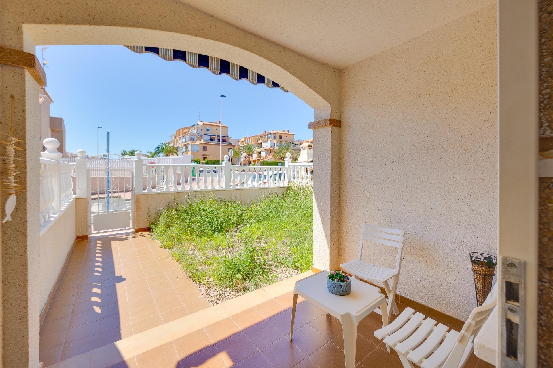 Resale - Bungalow - Torrevieja - Aguas nuevas