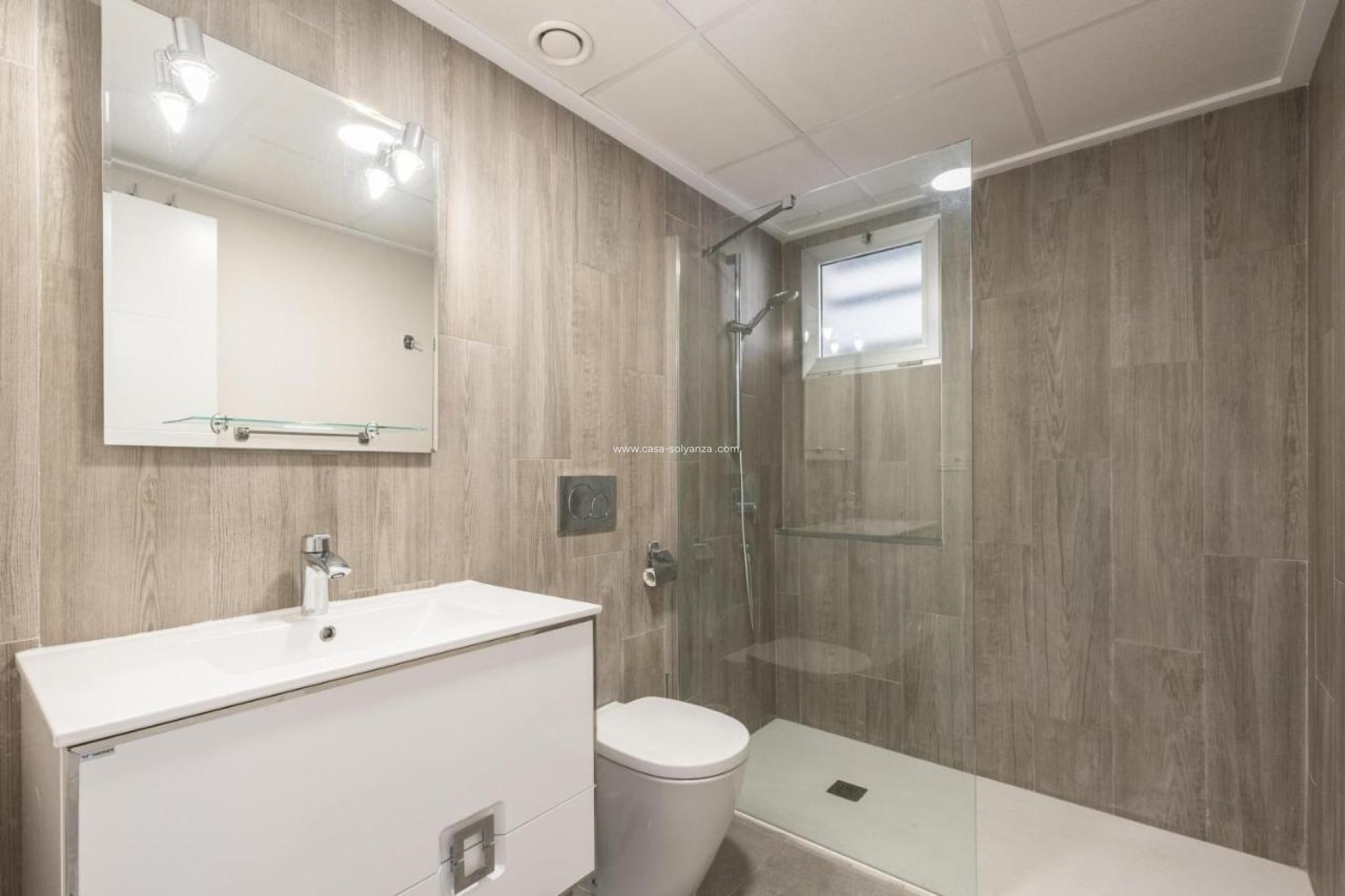 Resale - Bungalow - Torrevieja - Auguas Neuvas