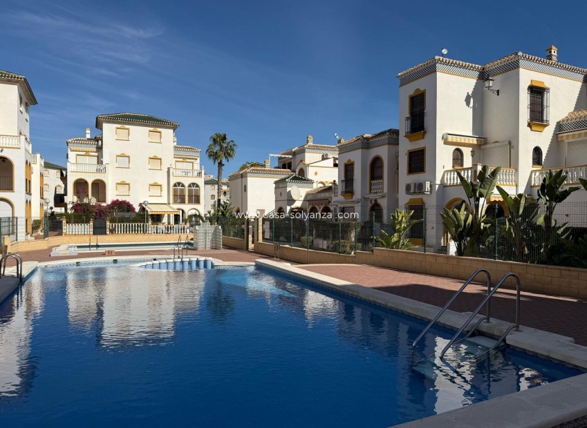 Resale - Bungalow - Torrevieja - Cañada Del Molino