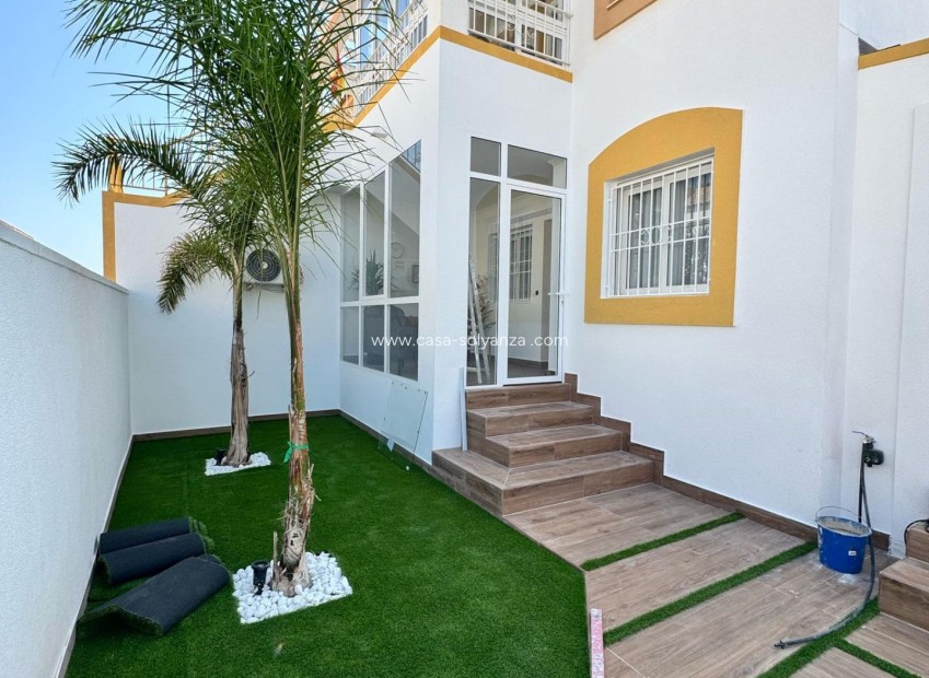 Resale - Bungalow - Torrevieja - Center
