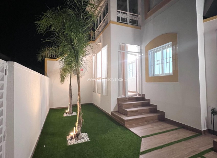 Resale - Bungalow - Torrevieja - Center