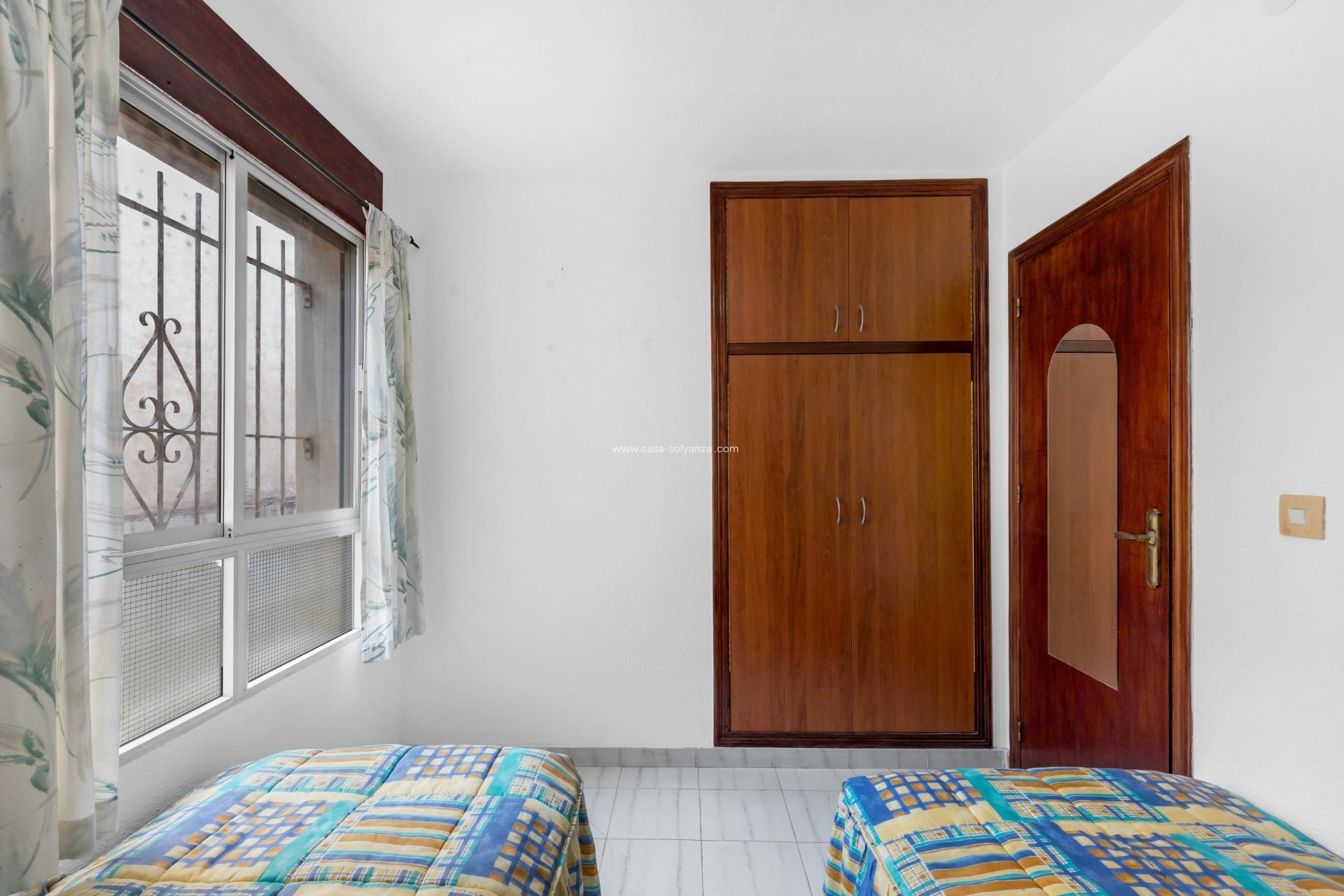 Resale - Bungalow - Torrevieja - Center