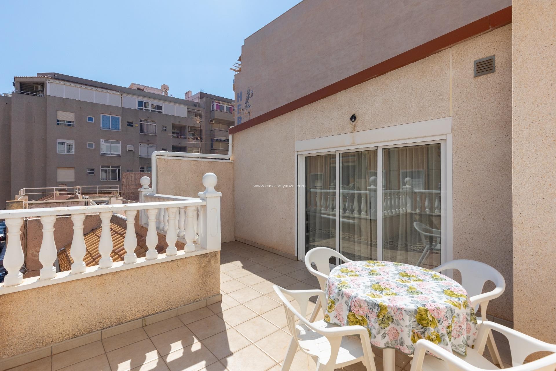 Resale - Bungalow - Torrevieja - Center