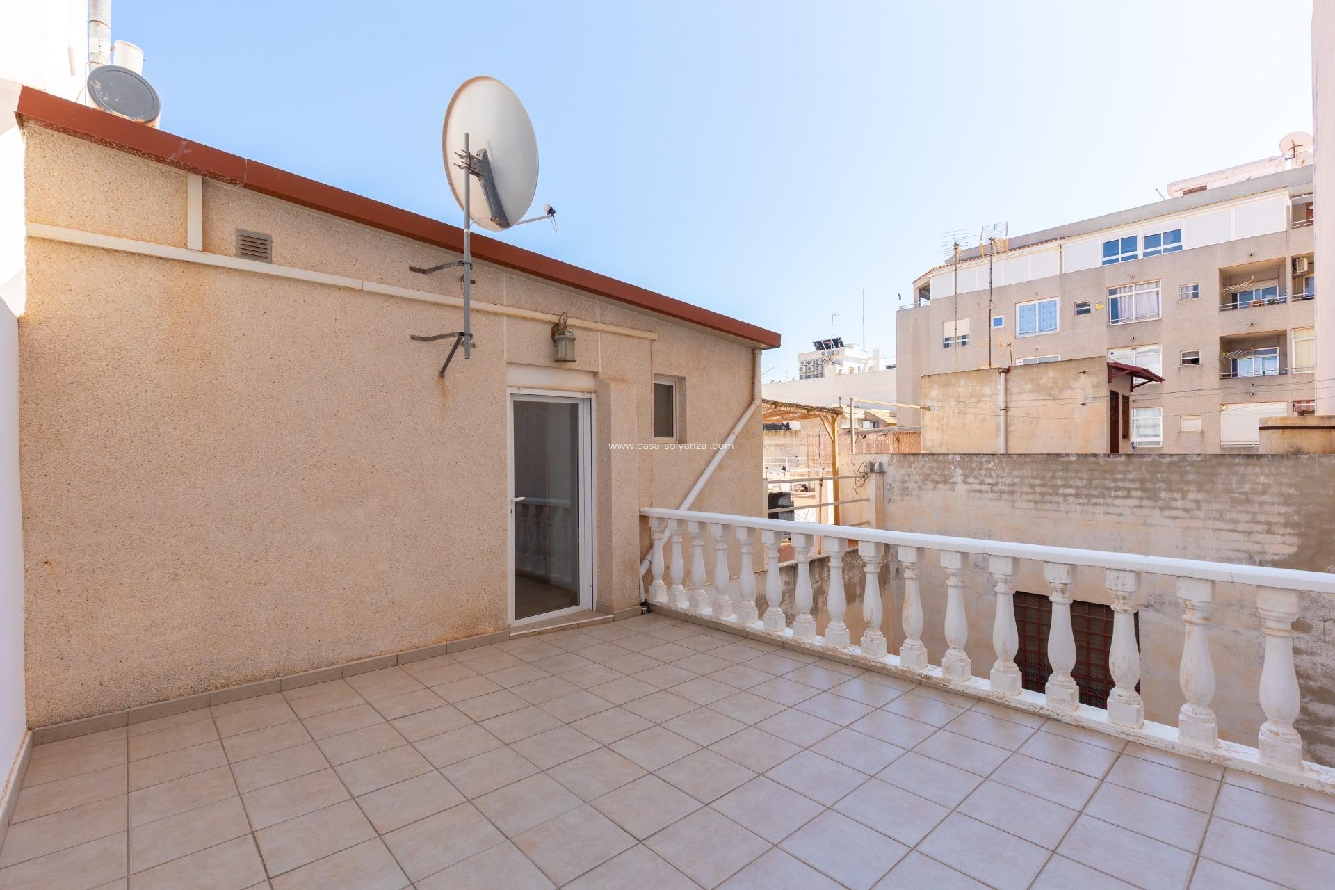 Resale - Bungalow - Torrevieja - Center
