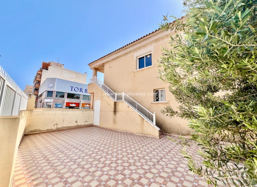 Resale - Bungalow - Torrevieja - Center