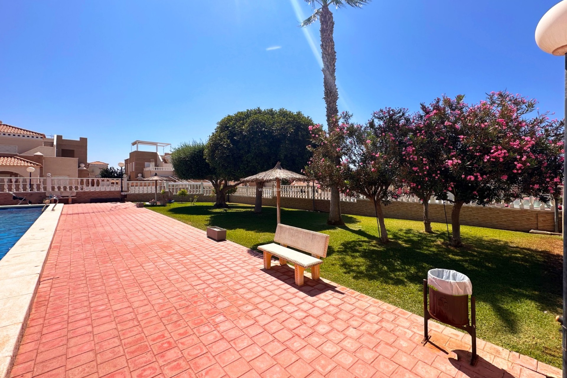 Resale - Bungalow - Torrevieja - Costa Blanca