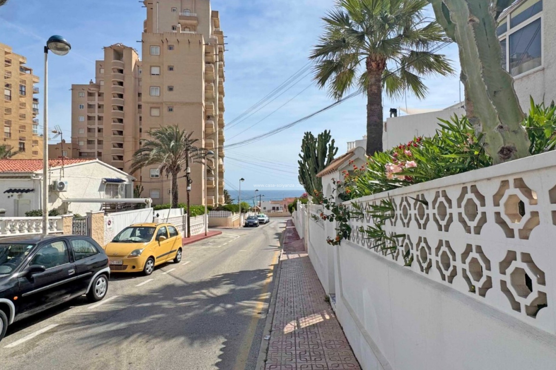 Resale - Bungalow - Torrevieja - Costa Blanca