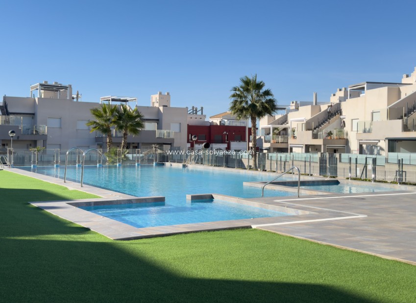 Resale - Bungalow - Torrevieja - Costa Blanca