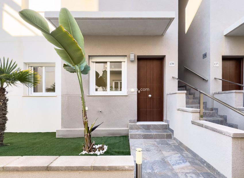Resale - Bungalow - Torrevieja - Costa Blanca