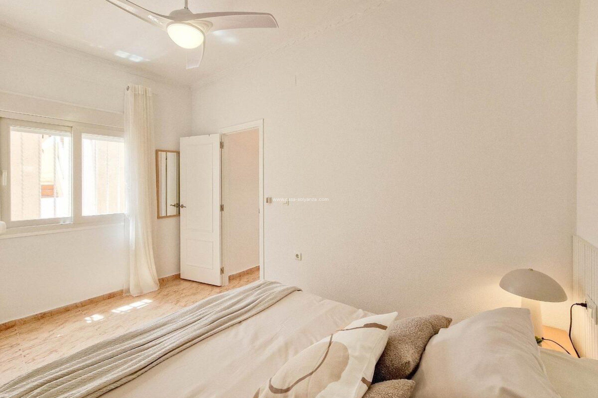 Resale - Bungalow - Torrevieja - Costa Blanca