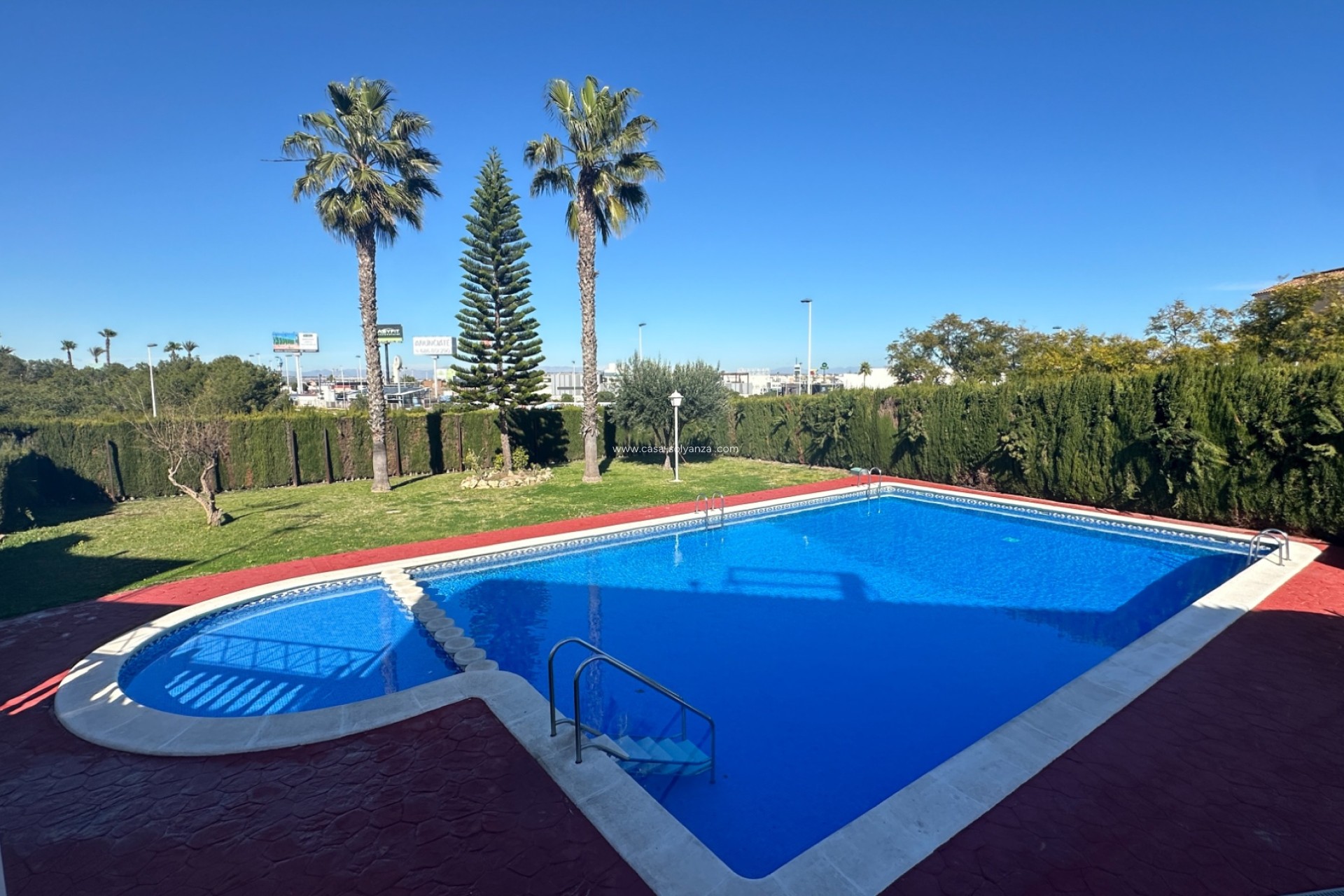 Resale - Bungalow - Torrevieja - Costa Blanca