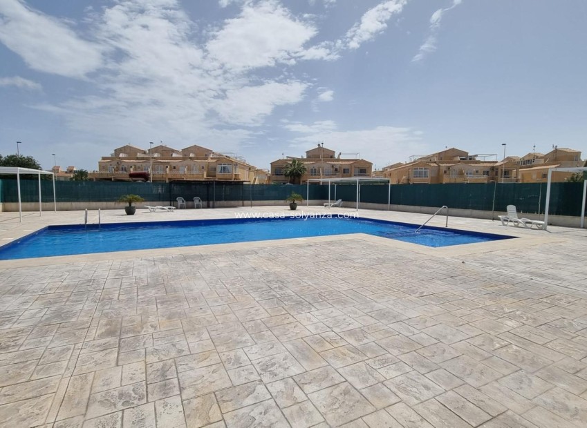 Resale - Bungalow - Torrevieja - La Siesta