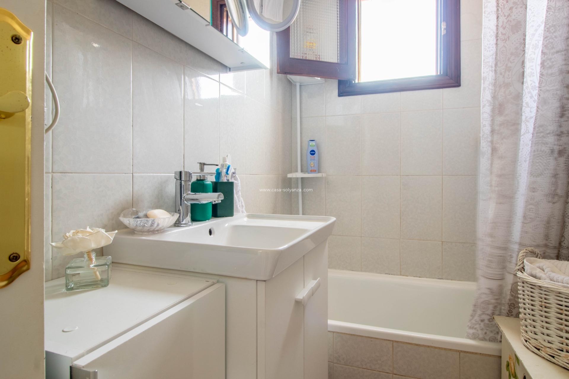 Resale - Bungalow - Torrevieja - Los Frutales