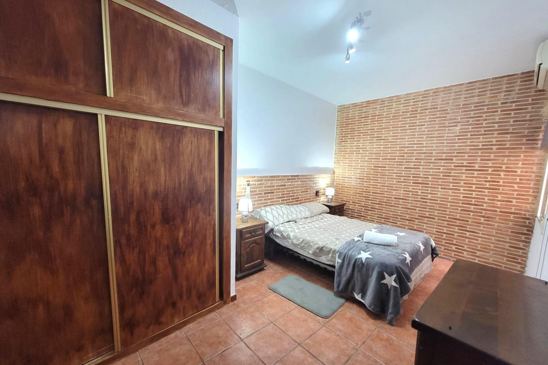 Resale - Bungalow - Torrevieja - Playa de los Locos