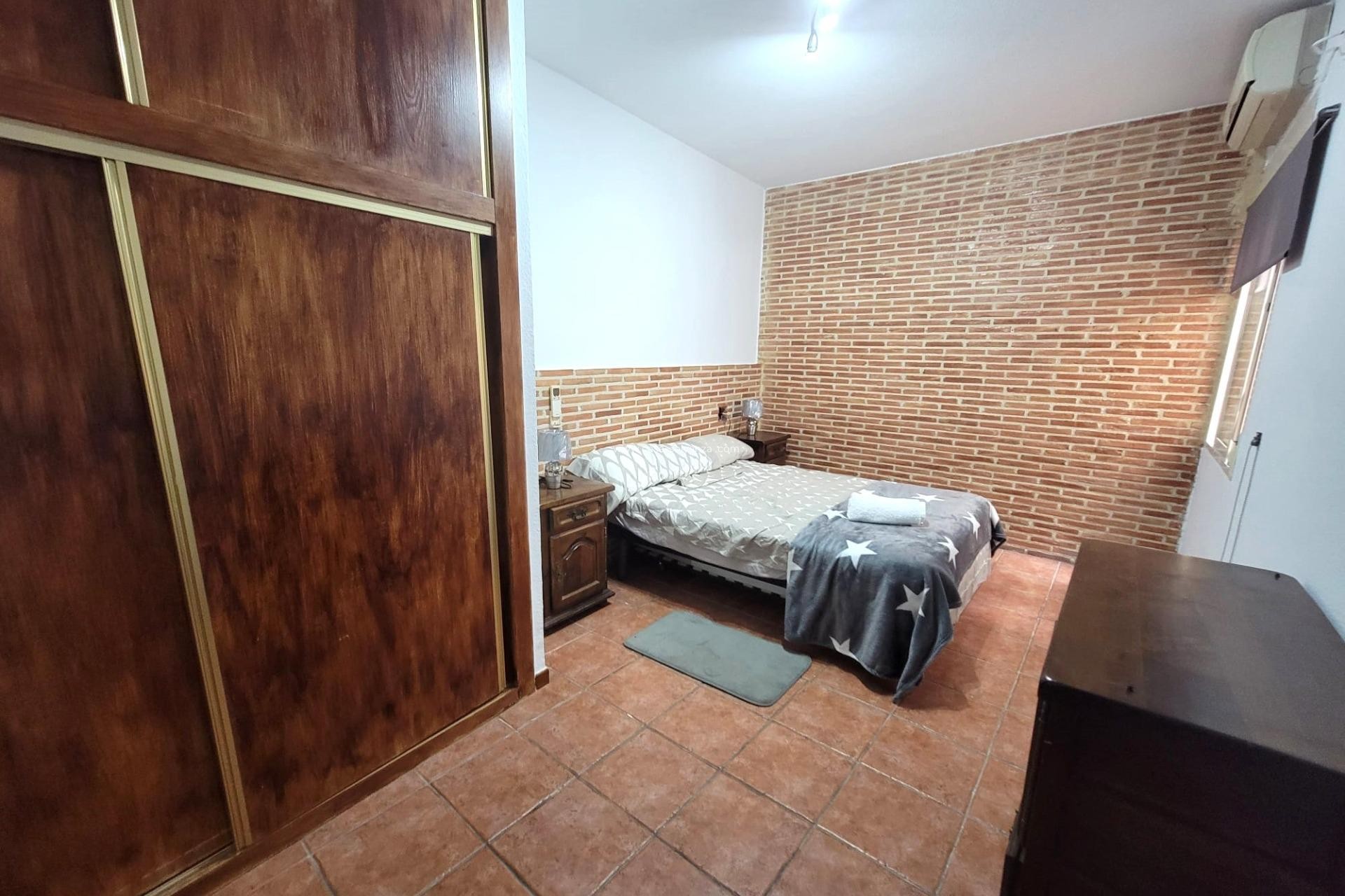 Resale - Bungalow - Torrevieja - Playa de los Locos
