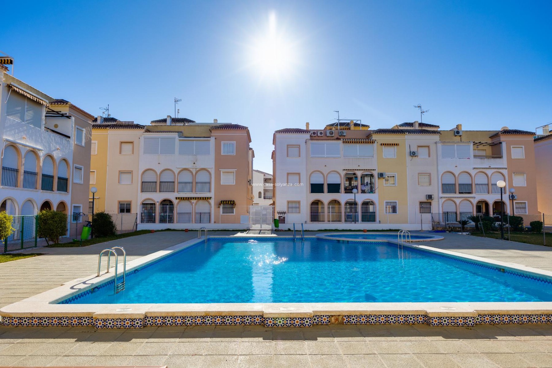 Resale - Bungalow - Torrevieja - Playa De Los Naufragos