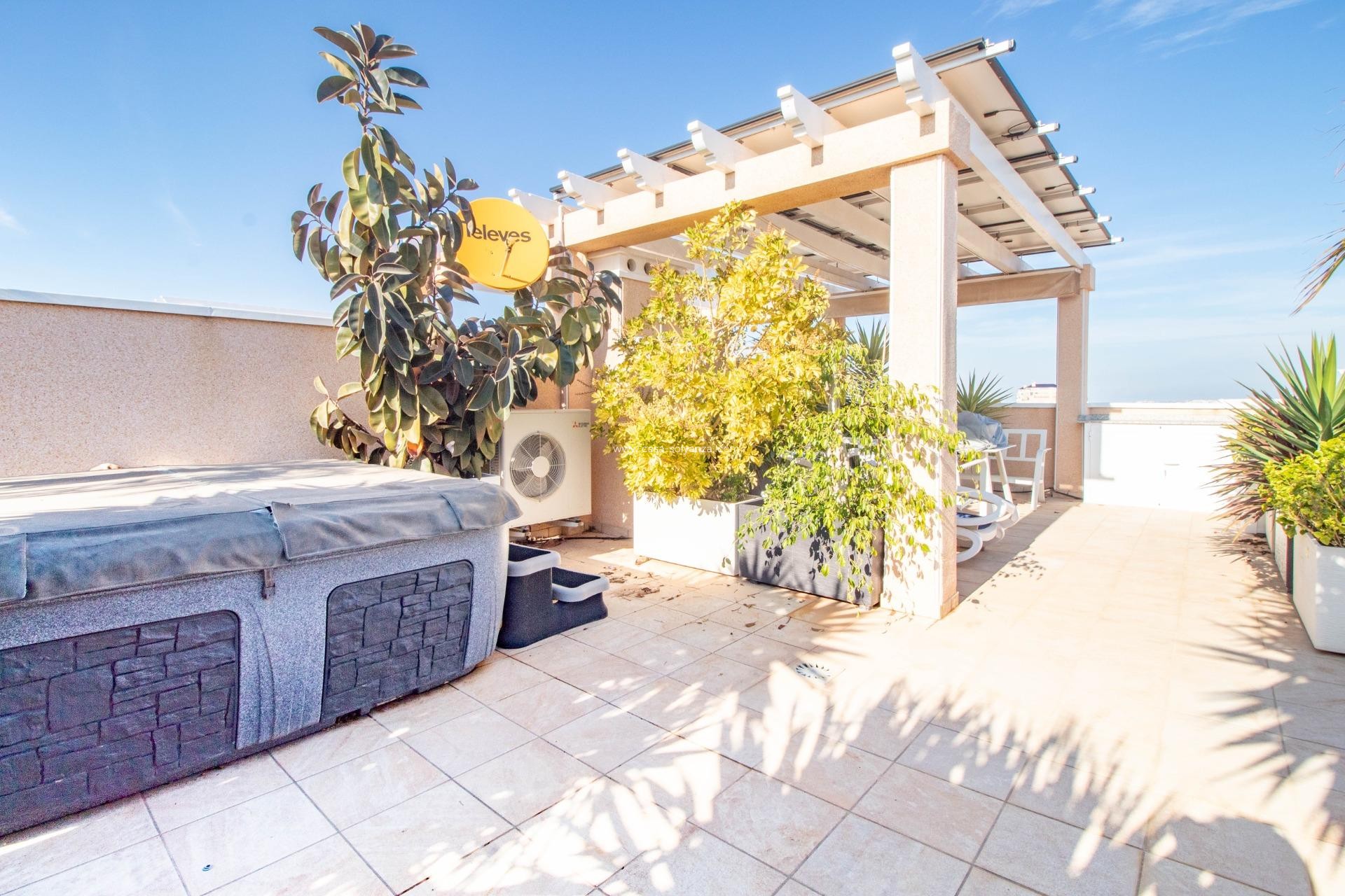 Resale - Bungalow - Torrevieja - Punta Prima