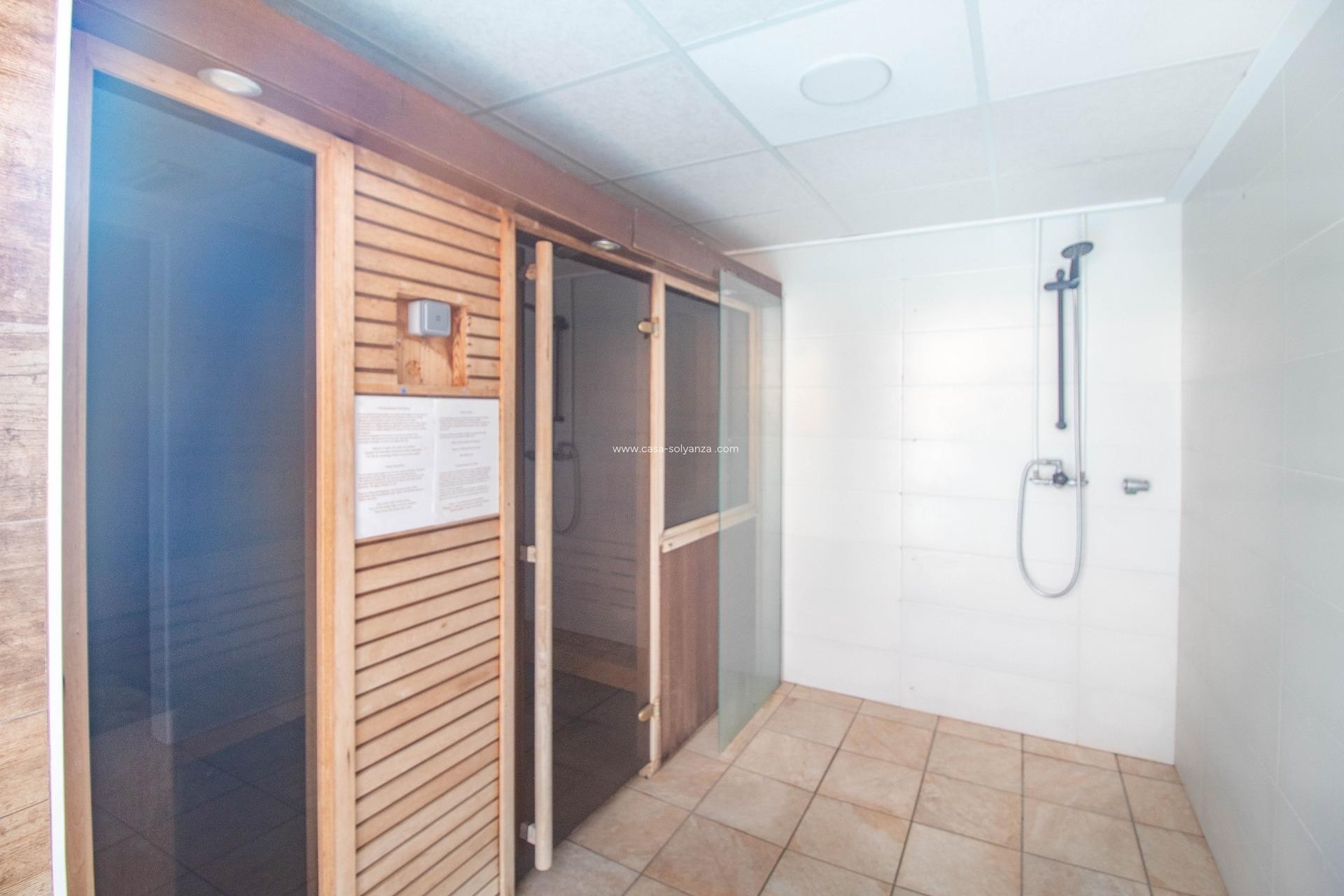 Resale - Bungalow - Torrevieja - Punta Prima