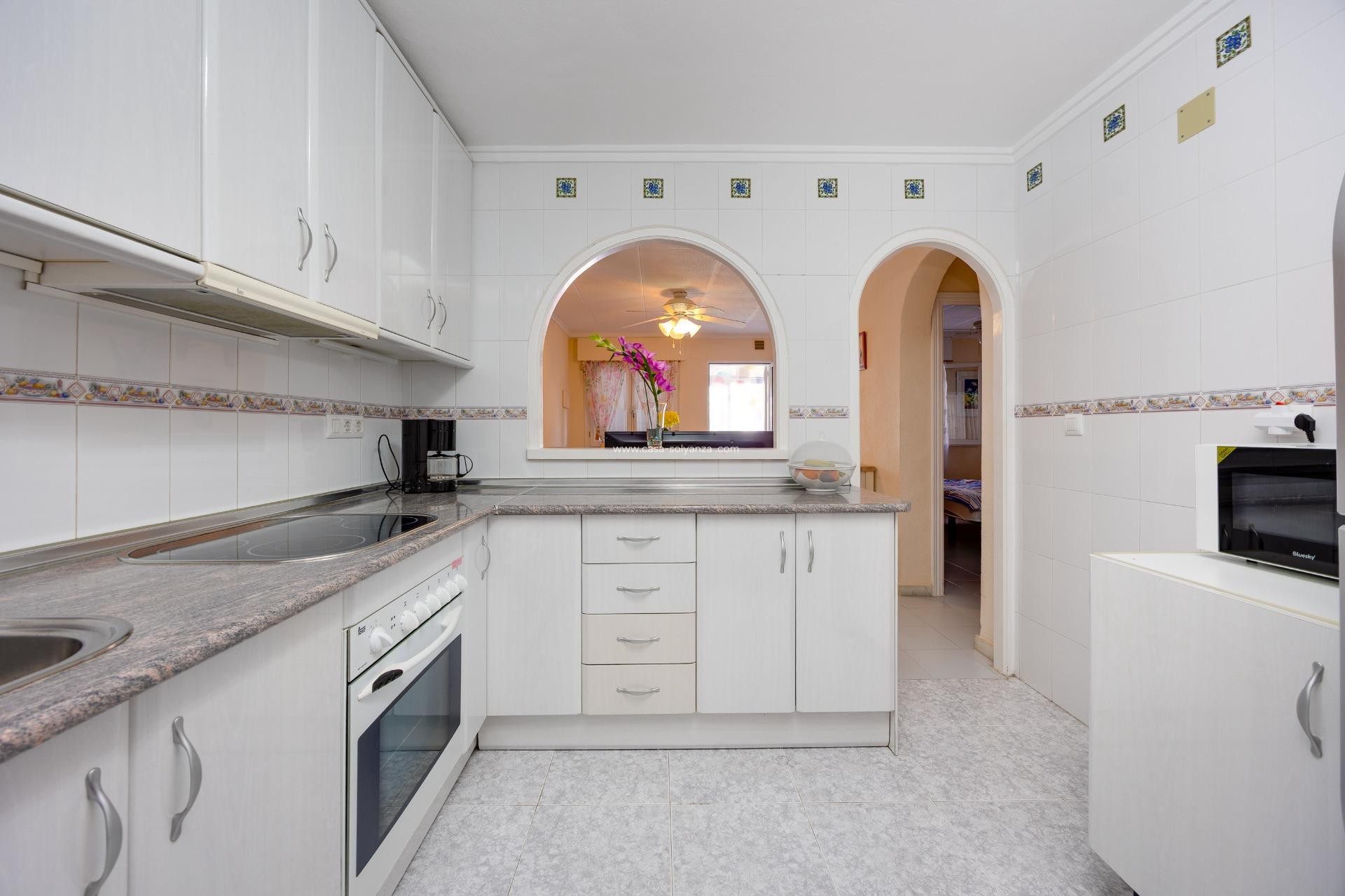 Resale - Bungalow - Torrevieja - San Luis