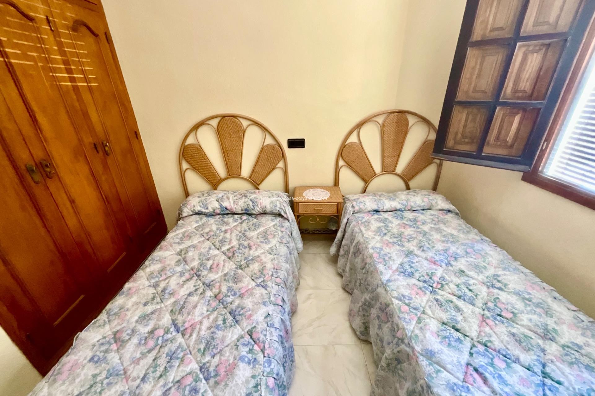 Resale - Bungalow - Torrevieja - Torreblanca