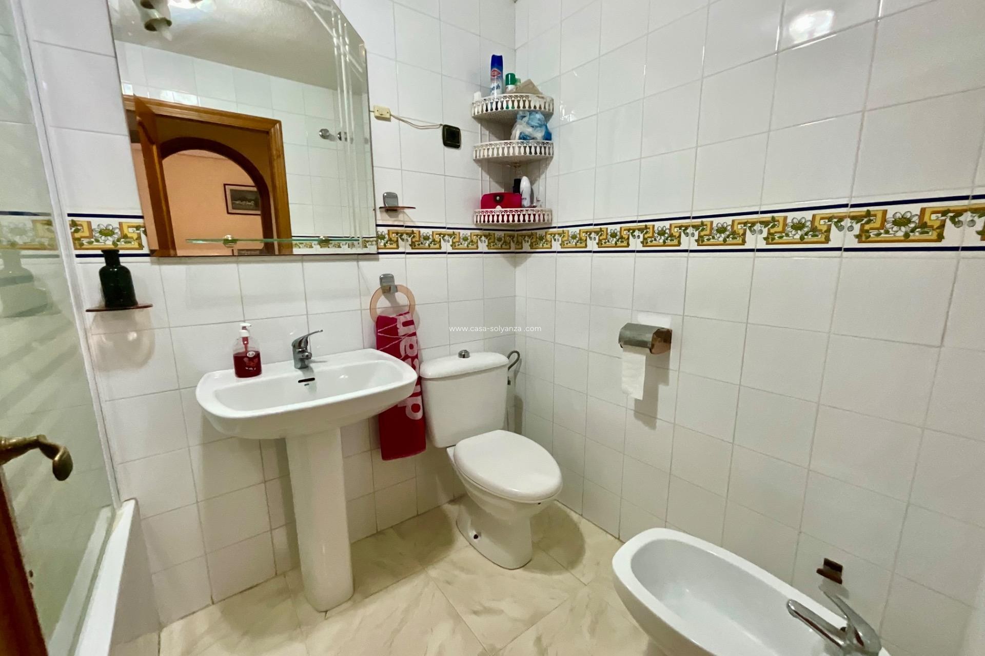 Resale - Bungalow - Torrevieja - Torreblanca