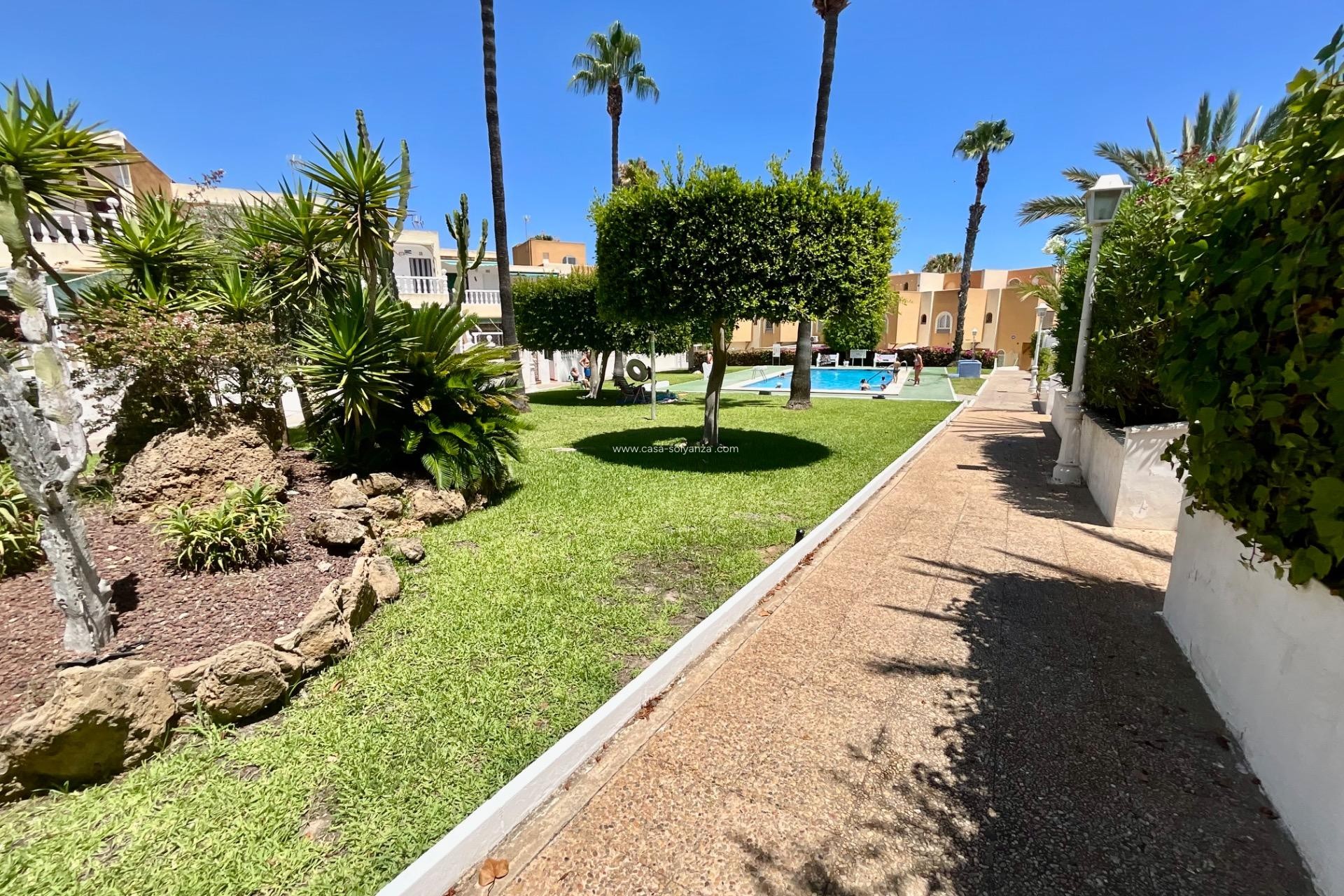 Resale - Bungalow - Torrevieja - Torreblanca