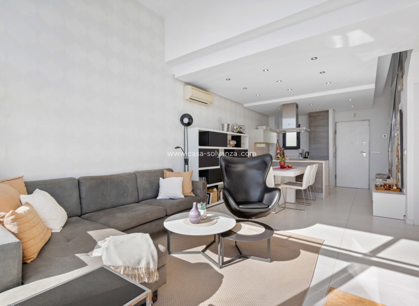 Resale - Bungalow - Torrevieja