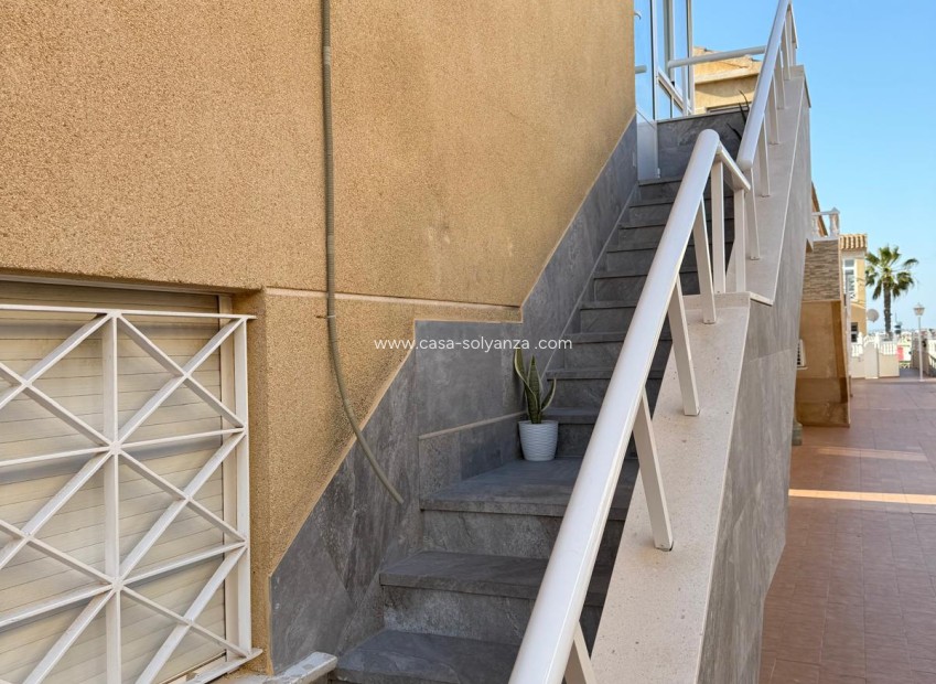 Resale - Bungalow - Torrevieja