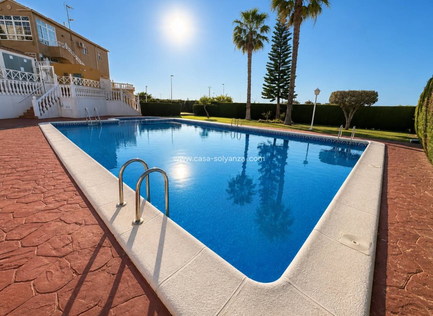 Resale - Bungalow - Torrevieja