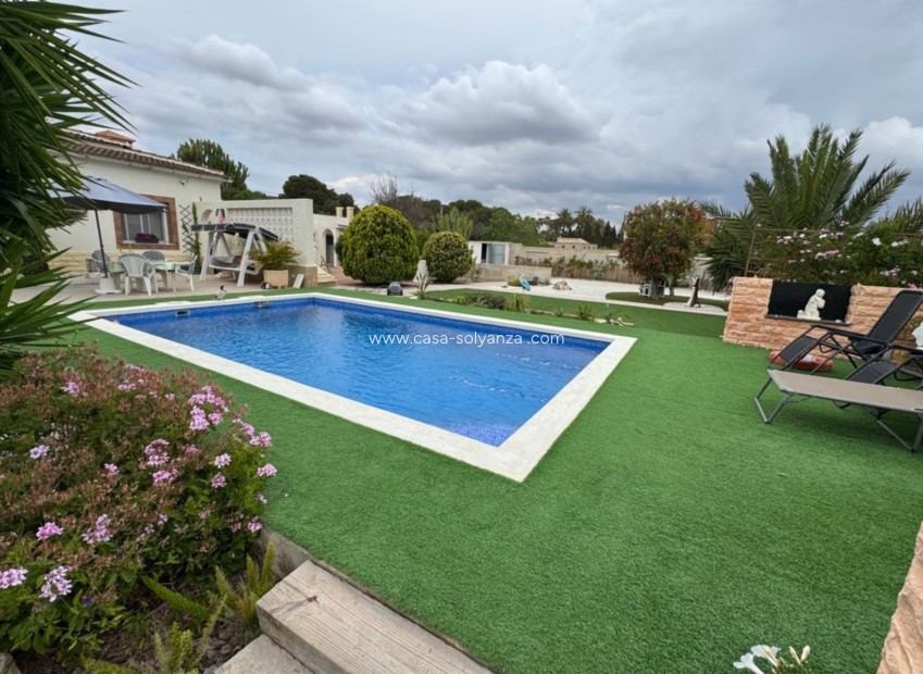 Resale - Chalet / Villa - La Marina