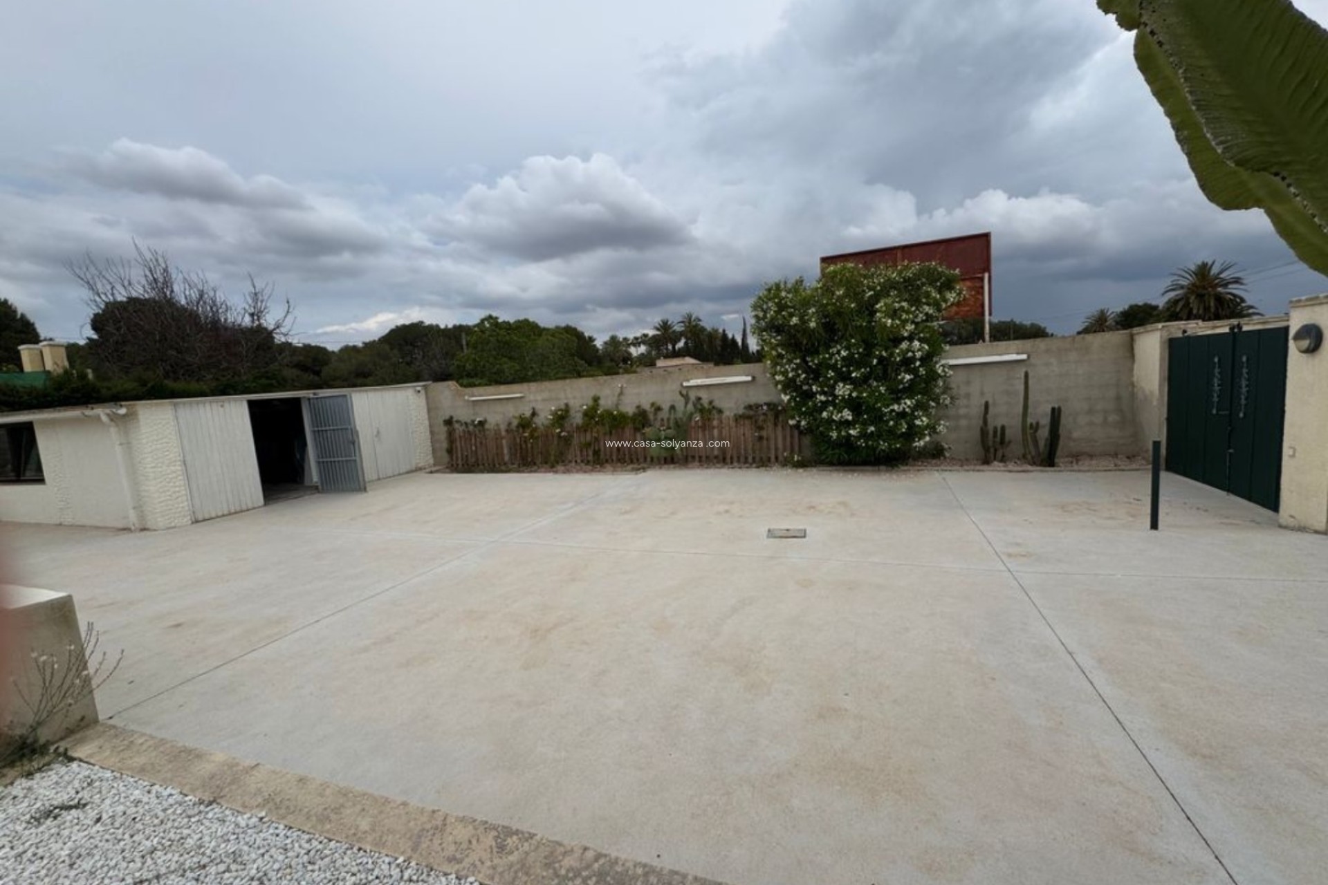 Resale - Chalet / Villa - La Marina