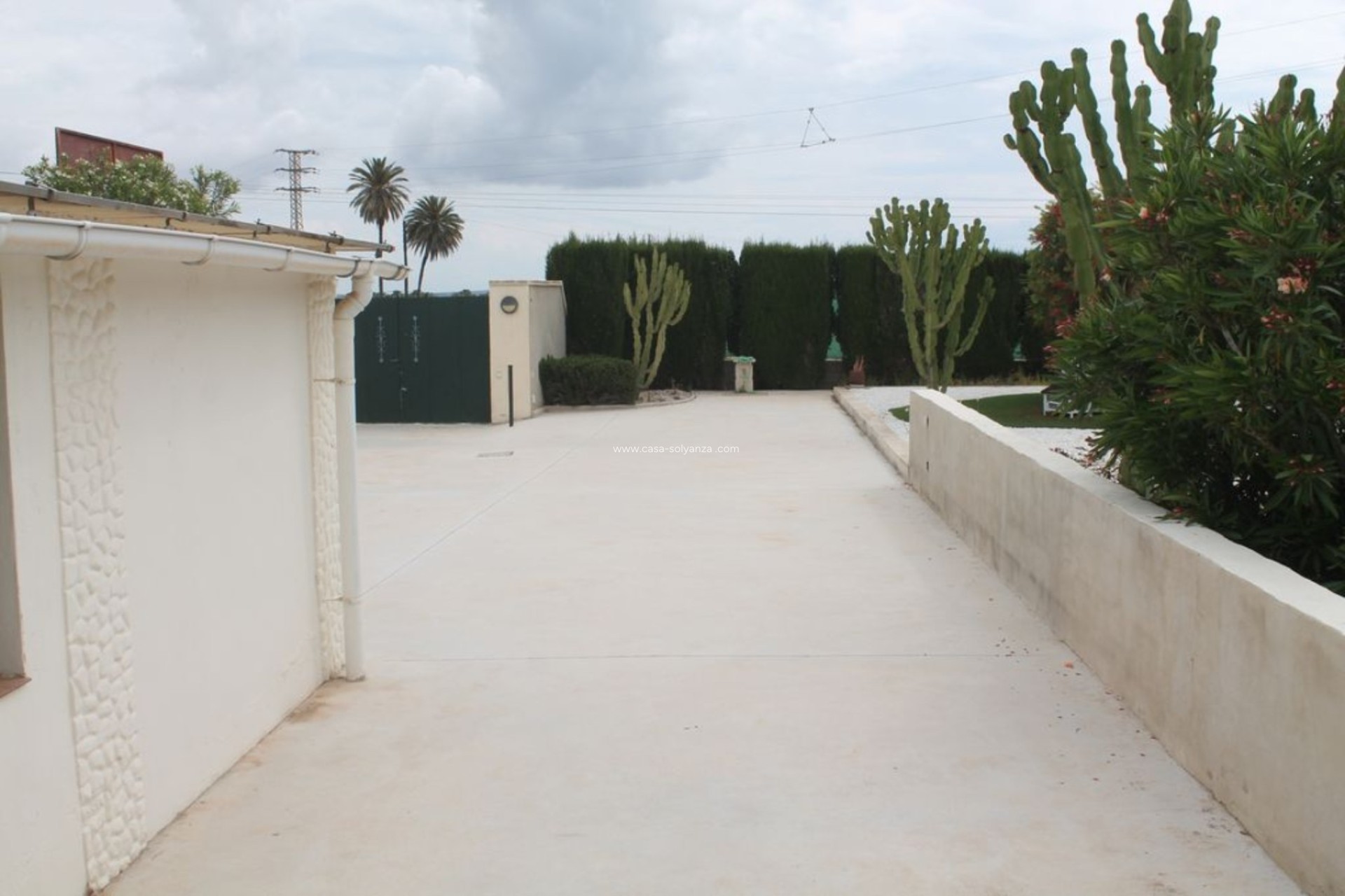 Resale - Chalet / Villa - La Marina