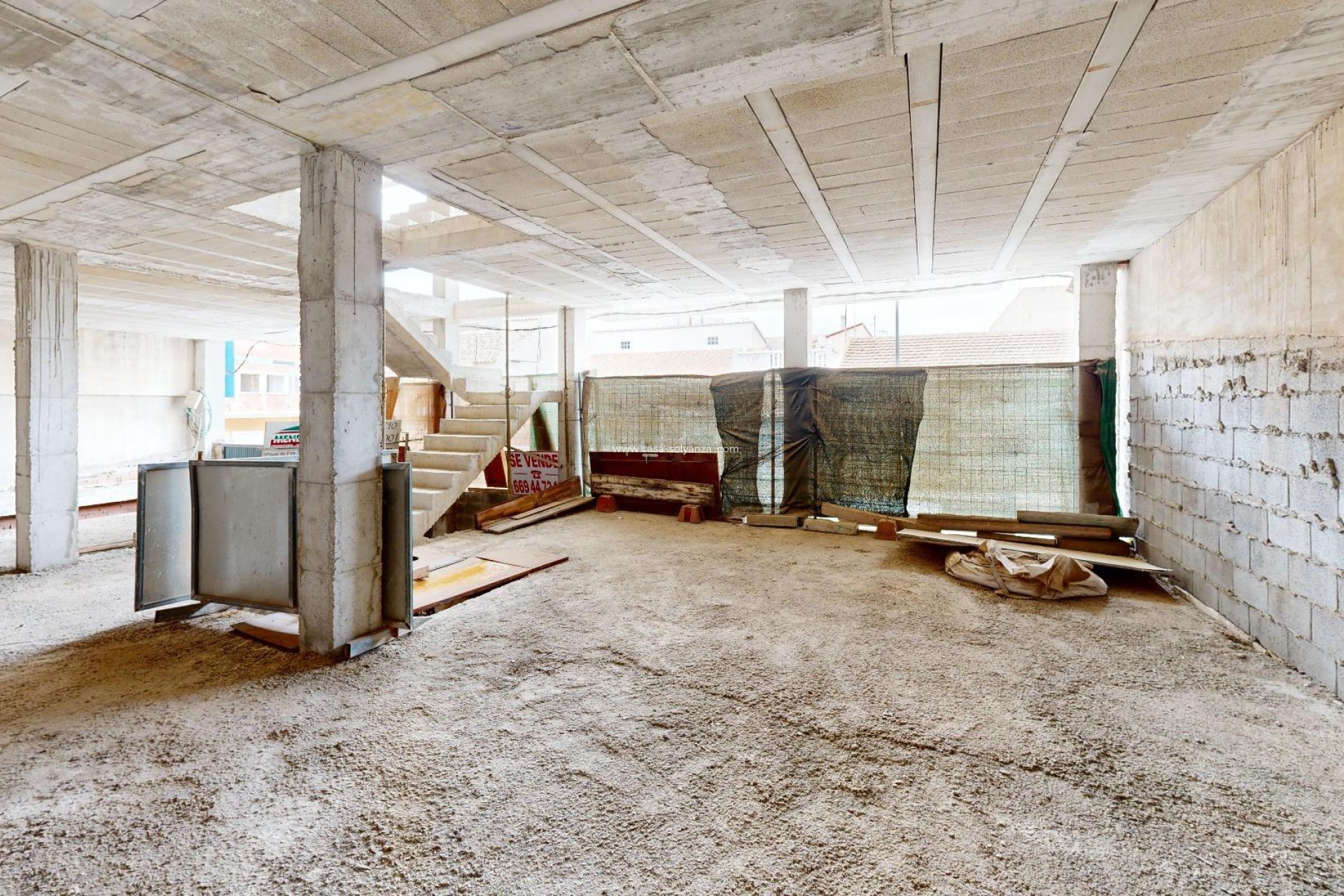 Resale - Commercial - Algorfa - La Finca Golf Resort